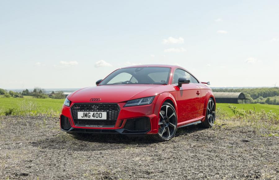  Audi TT RS Coupe (8S) 2019 года  (UK) (фото 1 из 36)